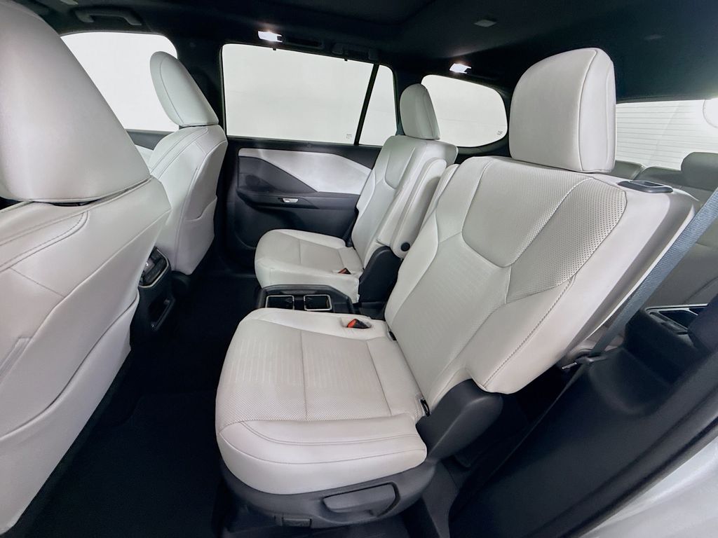 Thumbnail: 2025 Lexus TX - 25