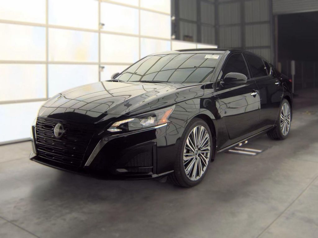 2025 Nissan Altima