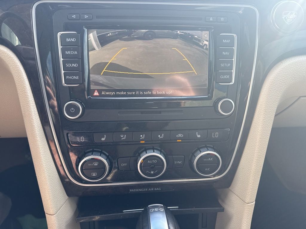 2015 Volkswagen Passat 2.0L TDI SEL Premium