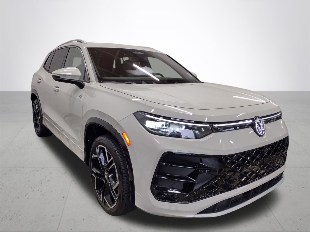 2025 Volkswagen Tiguan 2.0T SEL R-Line