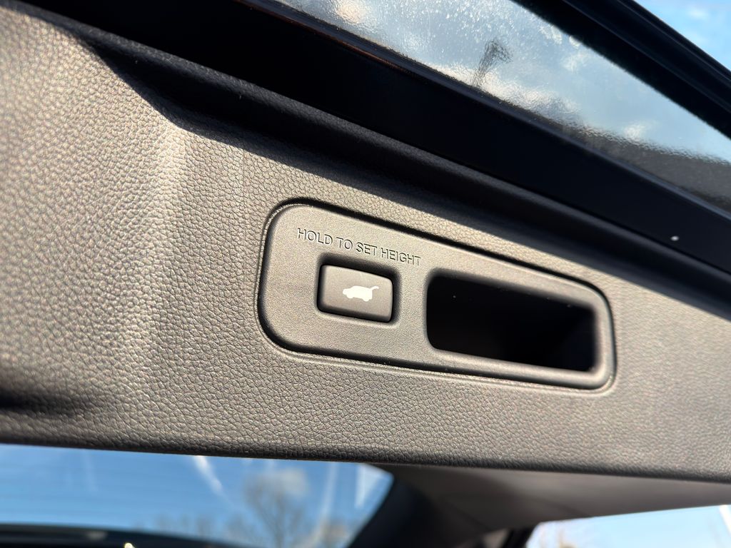 Thumbnail: 2026 Honda Pilot - 24