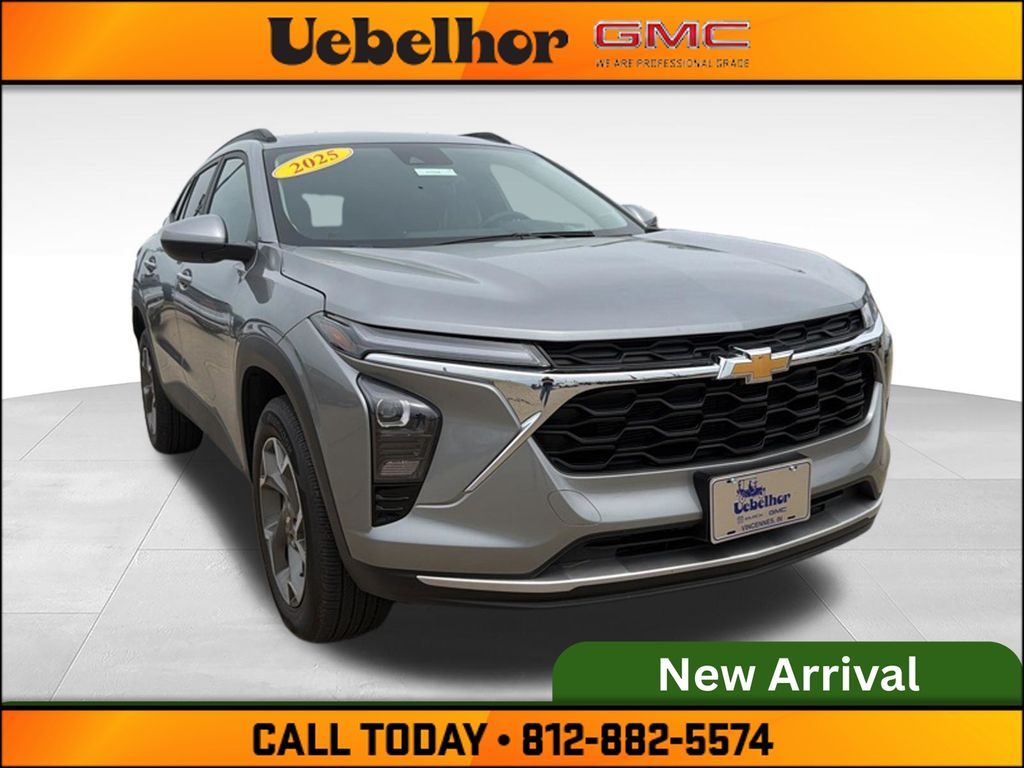 2025 Chevrolet Trax LT FWD