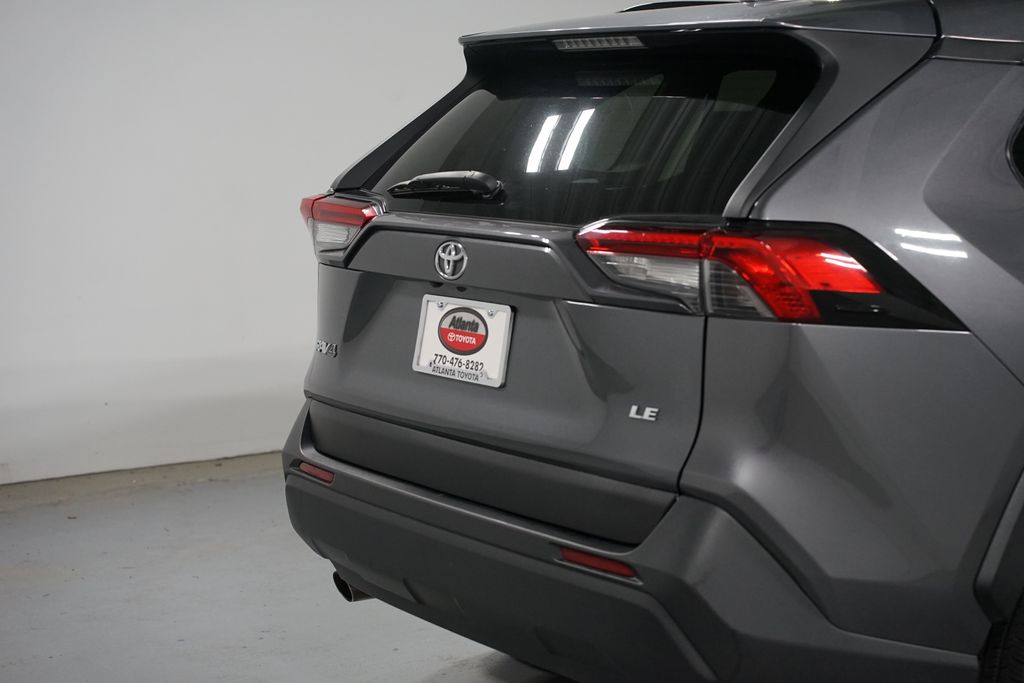 Thumbnail: 2019 Toyota RAV4 - 10