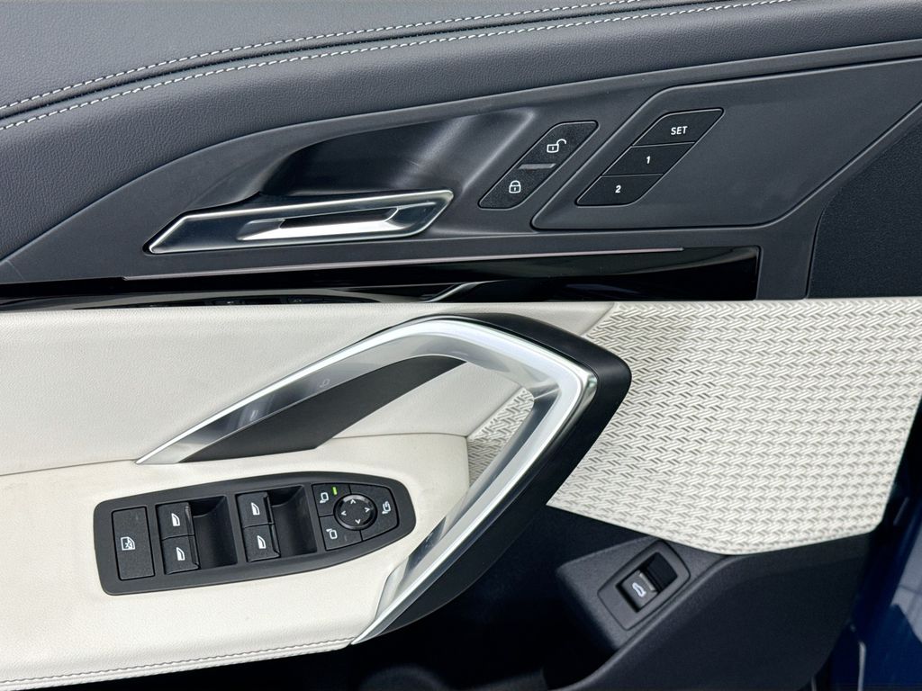 Thumbnail: 2026 BMW X1 - 22