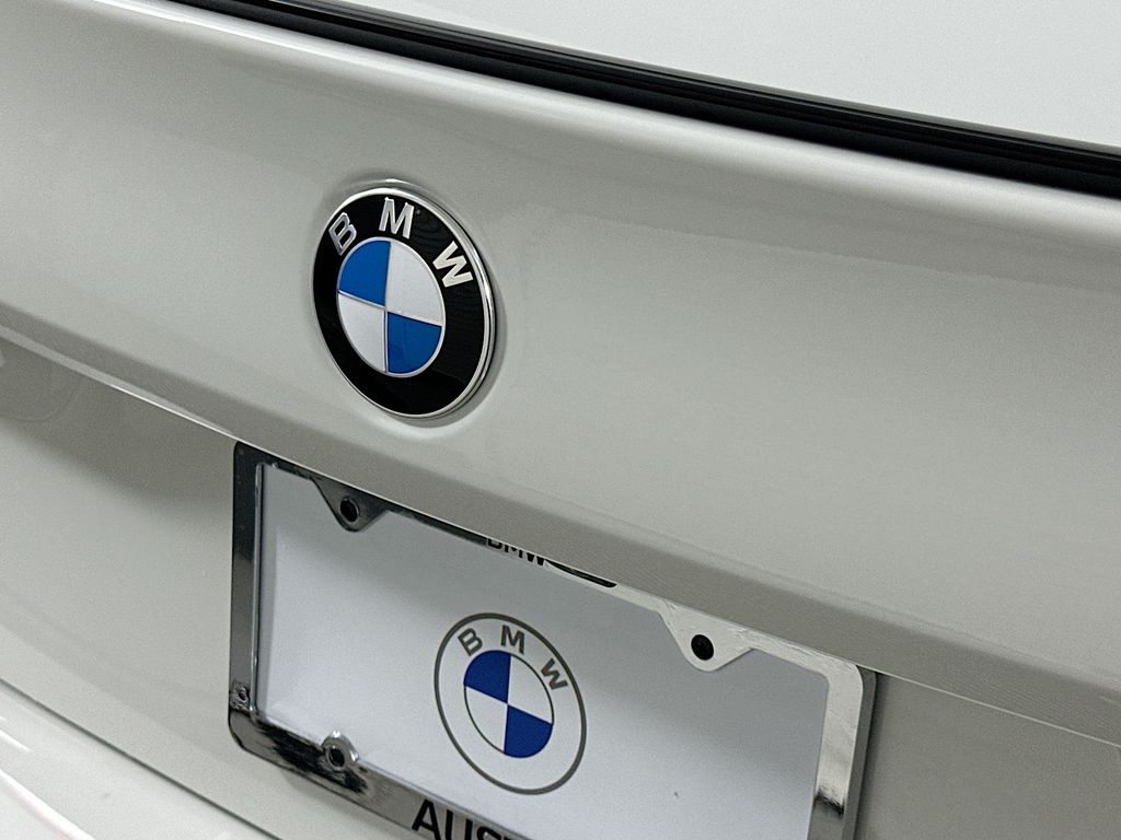 Thumbnail: 2026 BMW 5 Series - 22