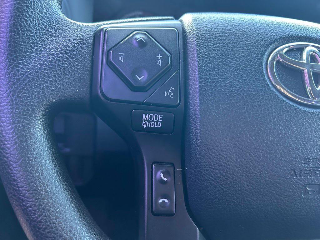 Thumbnail: 2018 Toyota Tacoma - 19