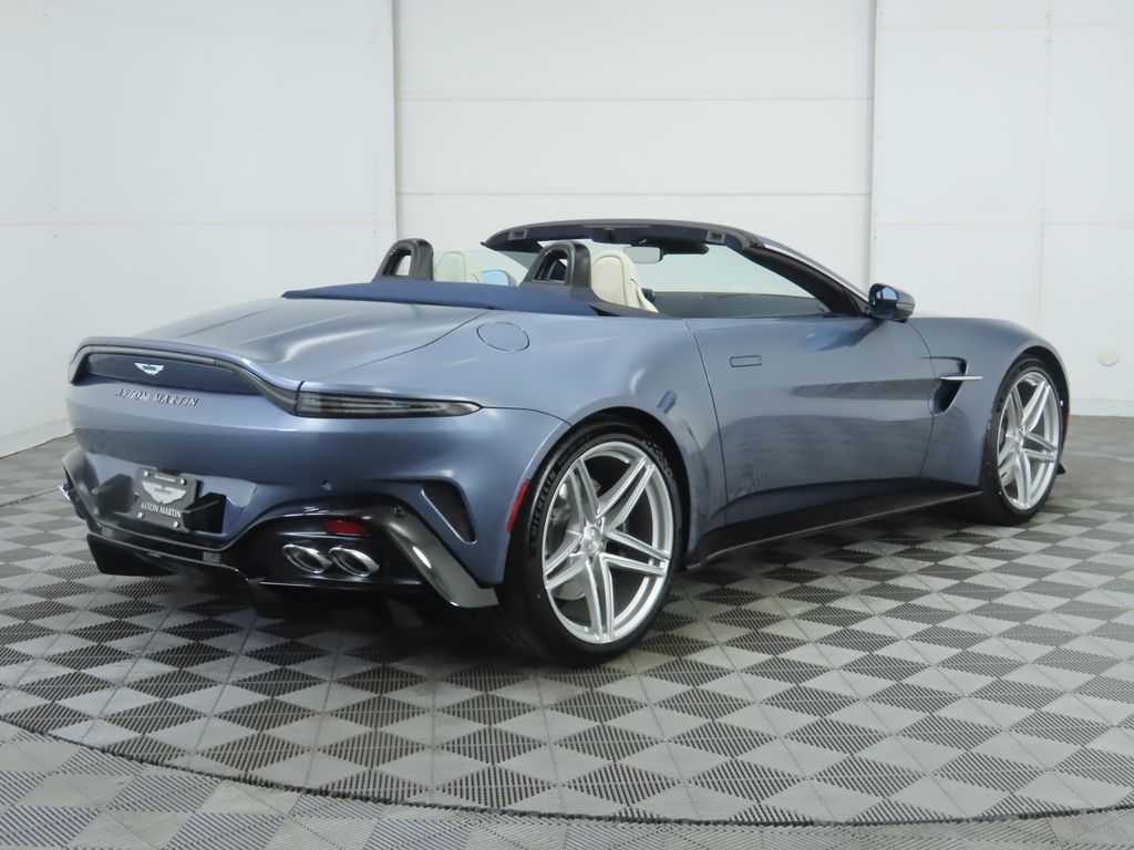 Thumbnail: 2026 Aston Martin Vantage - 5