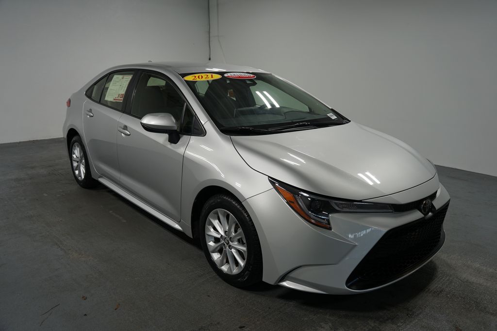 2021 Toyota Corolla LE 3