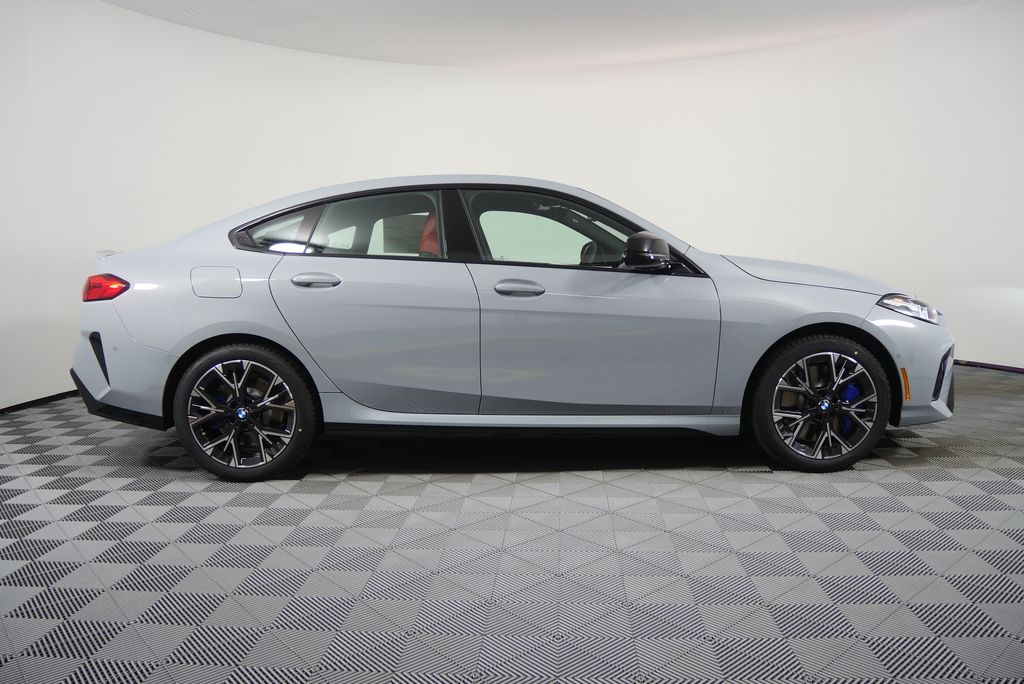 Thumbnail: 2026 BMW 2 Series - 2
