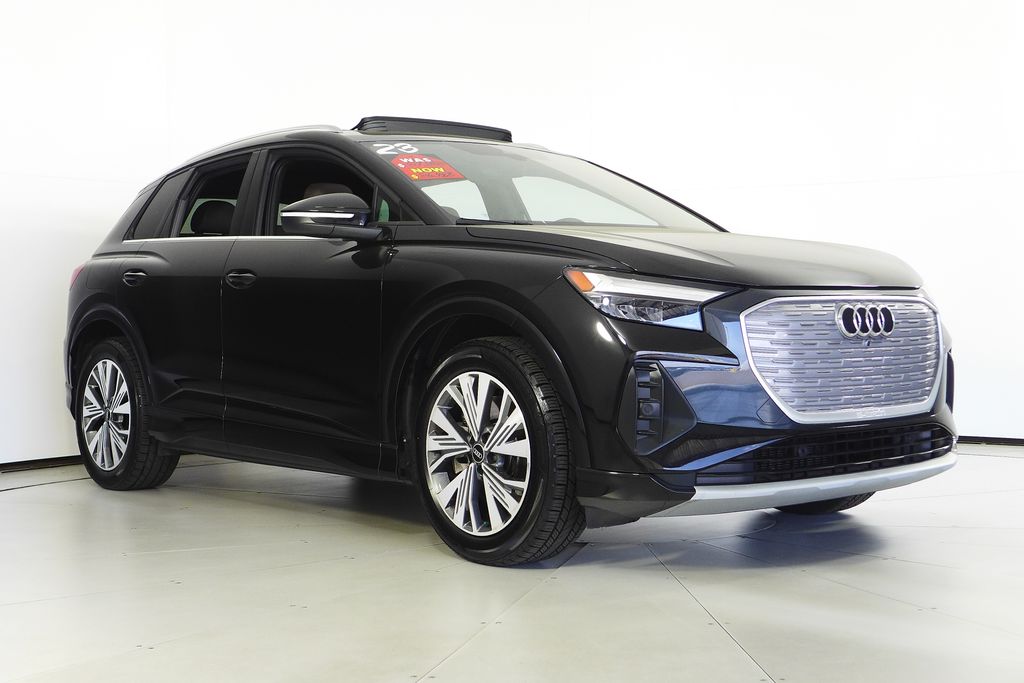 Thumbnail: 2023 Audi Q4 e-tron - 4