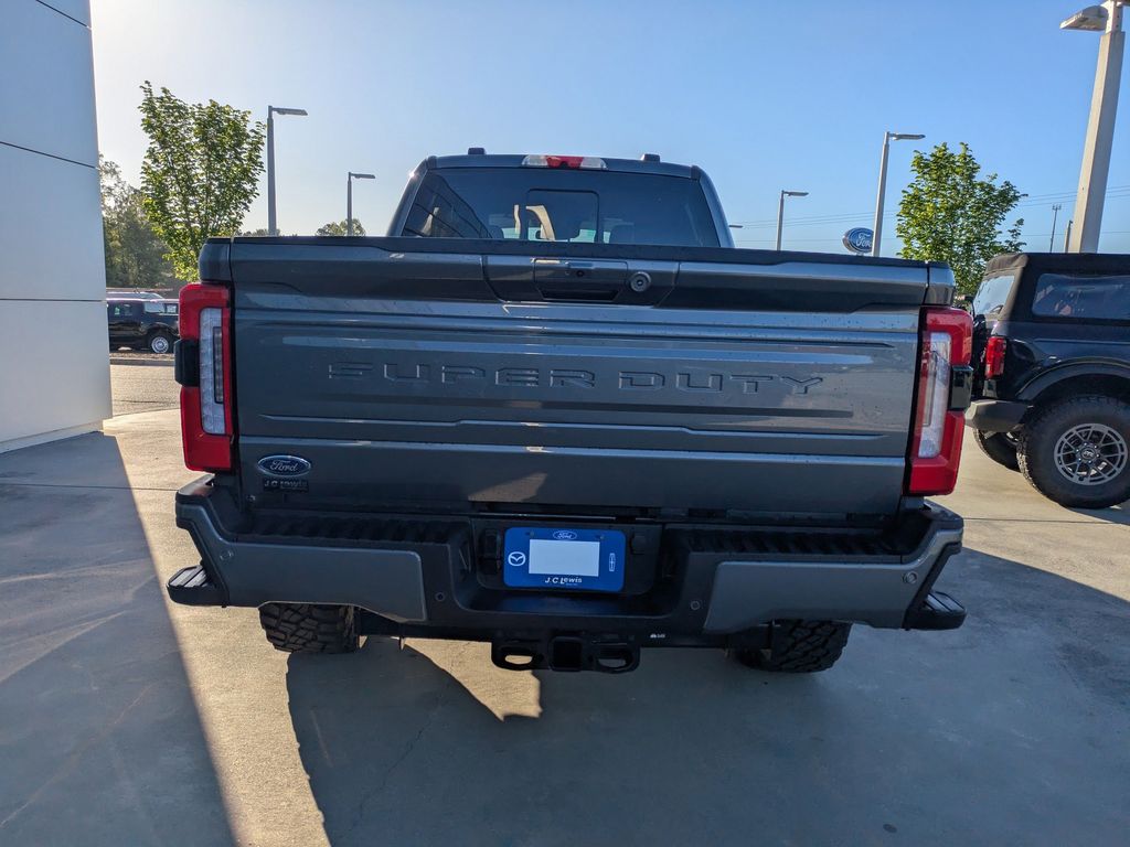 2026 Ford F-350 Super Duty Platinum