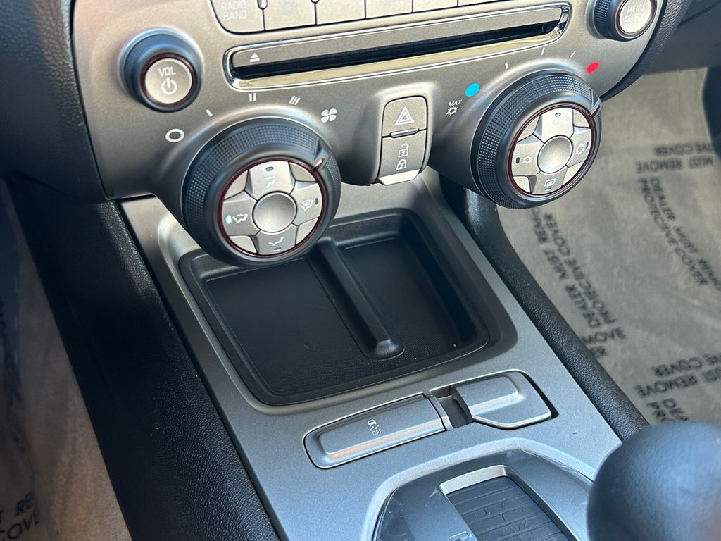 Thumbnail: 2014 Chevrolet Camaro - 25