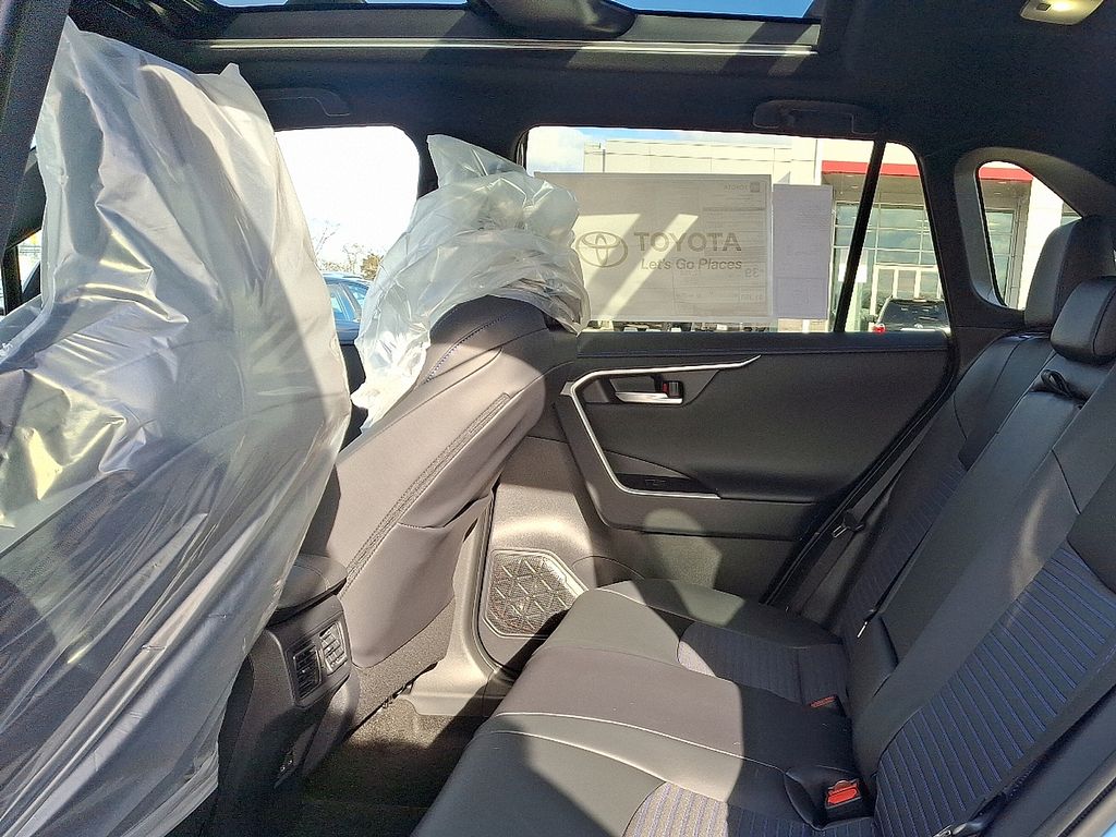 Thumbnail: 2025 Toyota RAV4 - 7