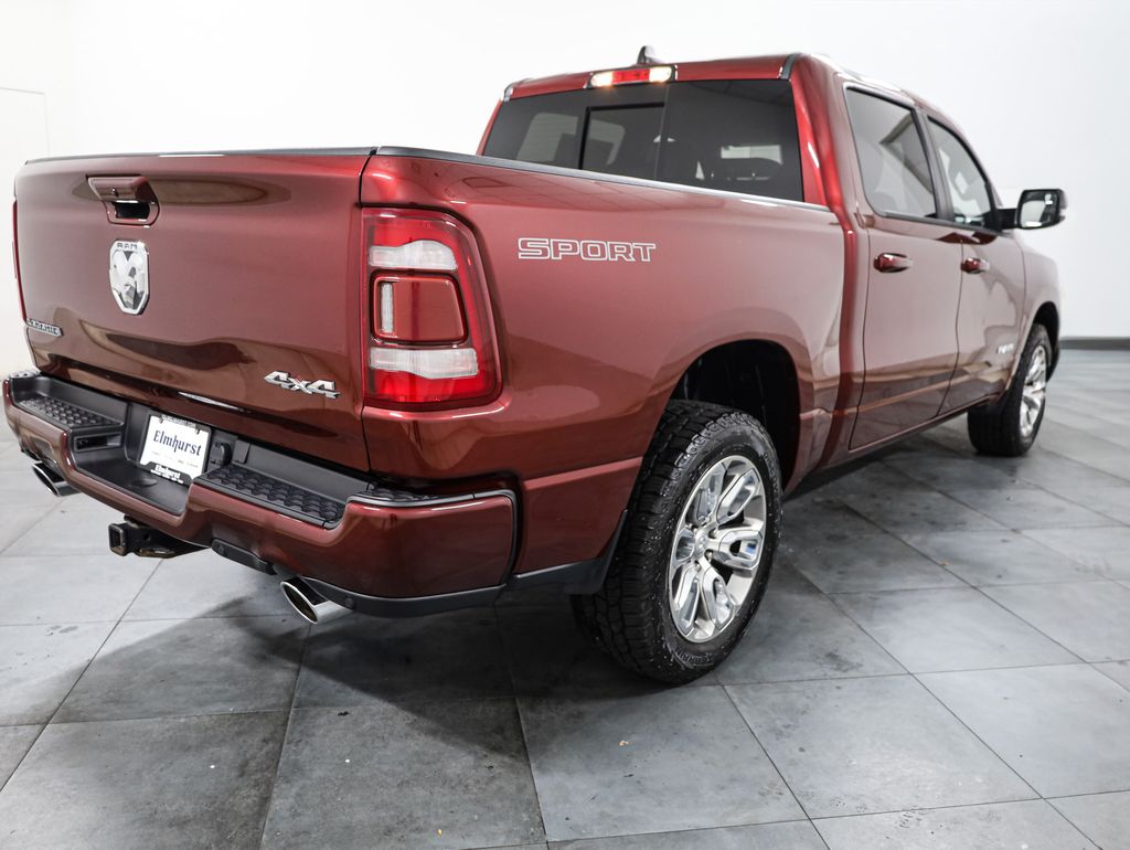 View vehicle photo 7