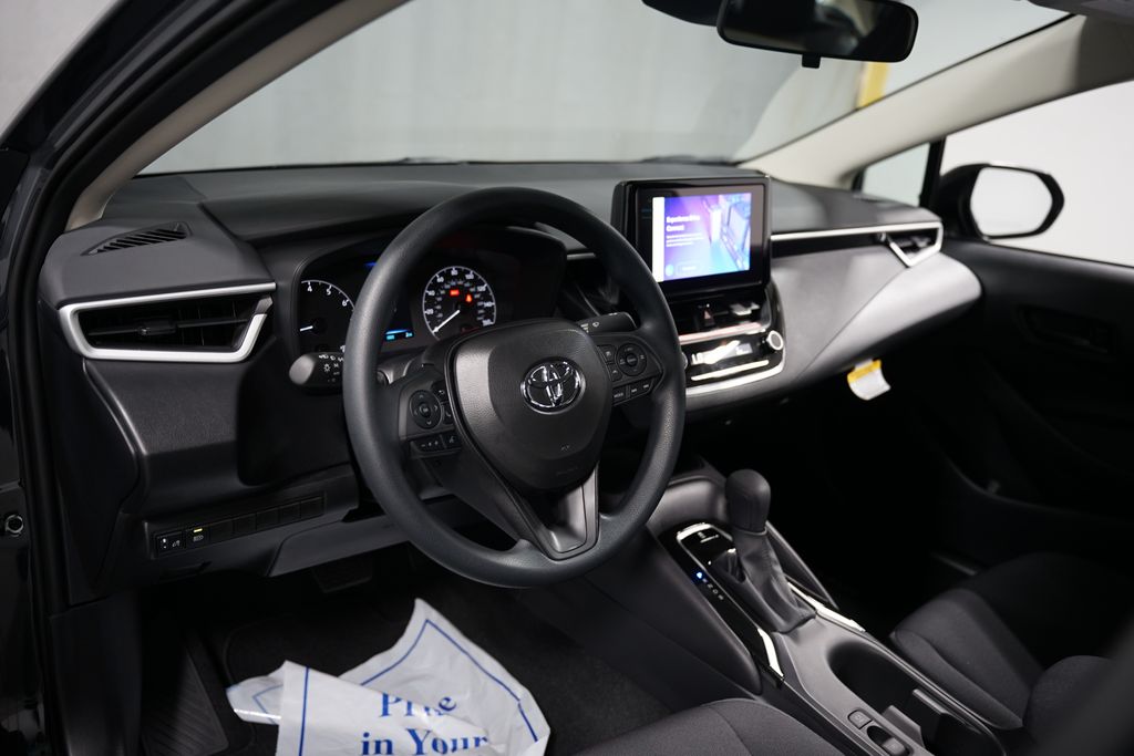 Thumbnail: 2025 Toyota Corolla - 11