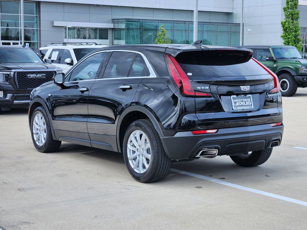 2021 Cadillac XT4 Luxury - 4