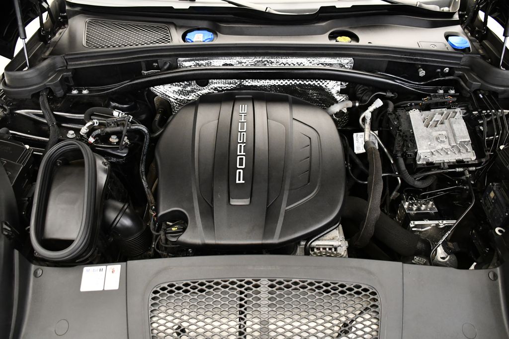 2021 Porsche Macan  10