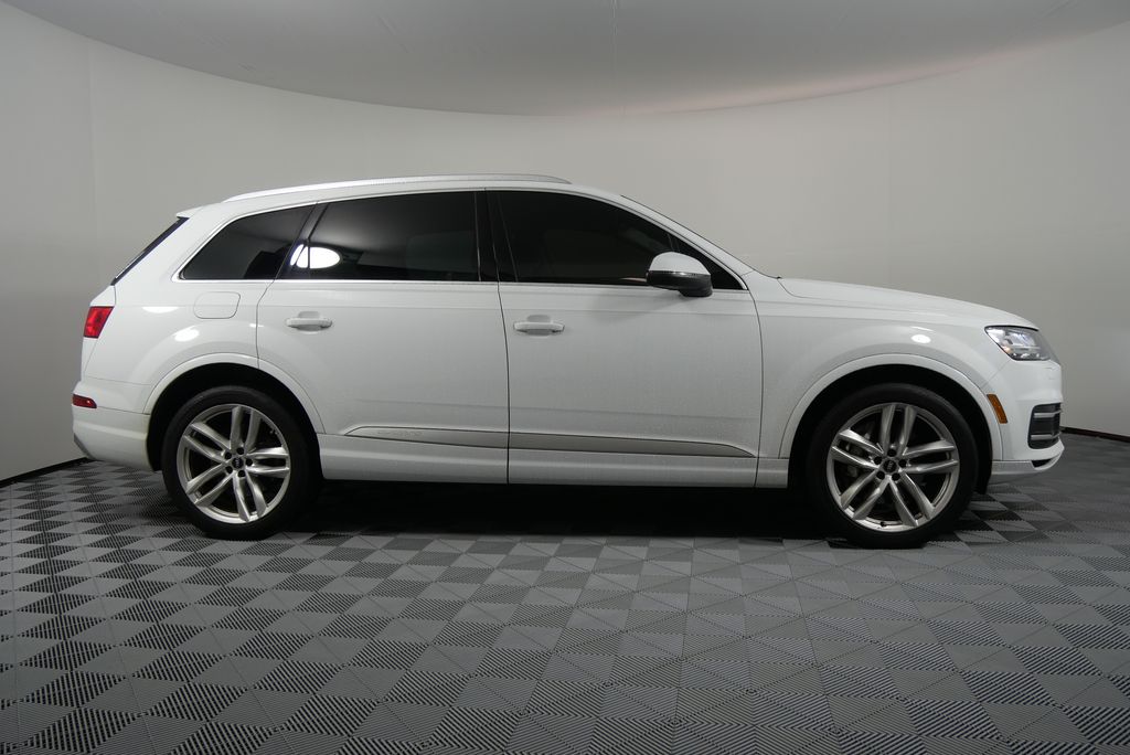 2018 Audi Q7 Prestige 2