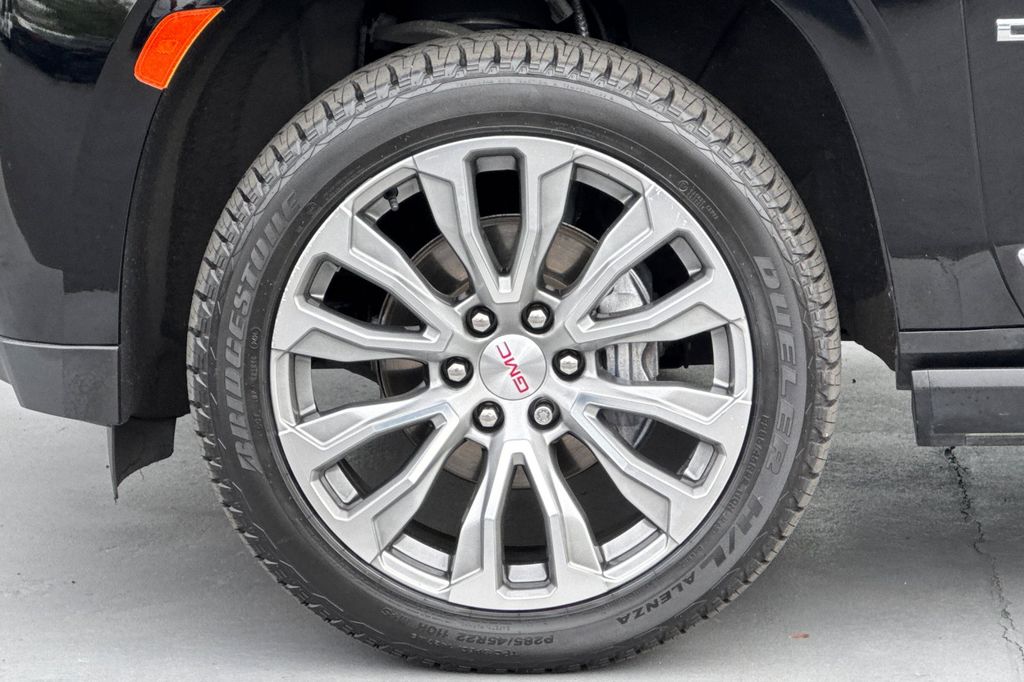used 2022 GMC Yukon XL car, priced at $59,968