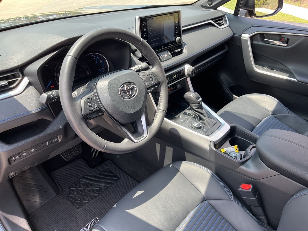 2021 Toyota RAV4 XSE 19