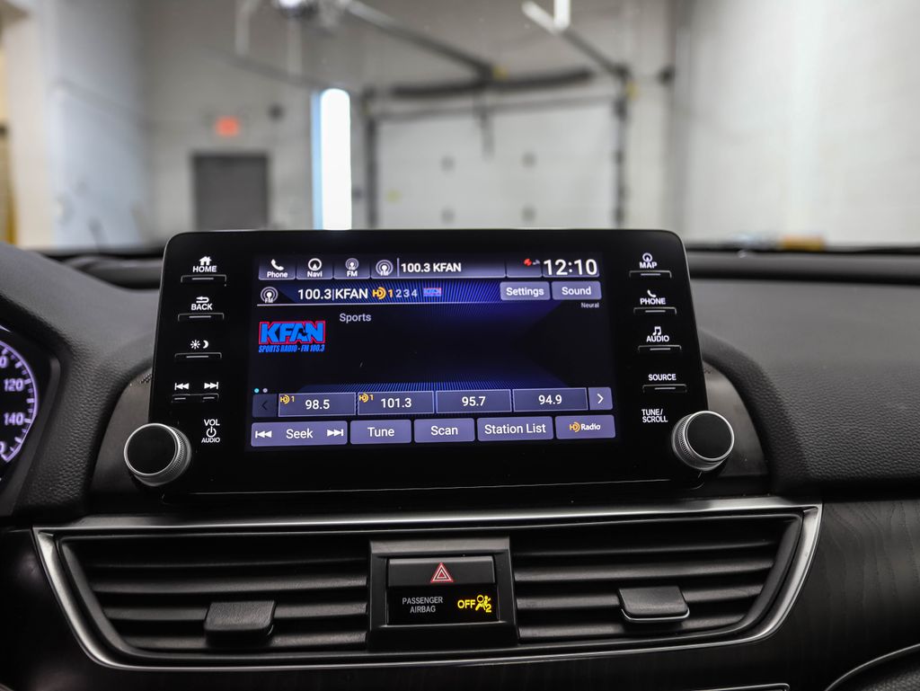 Thumbnail: 2018 Honda Accord - 15