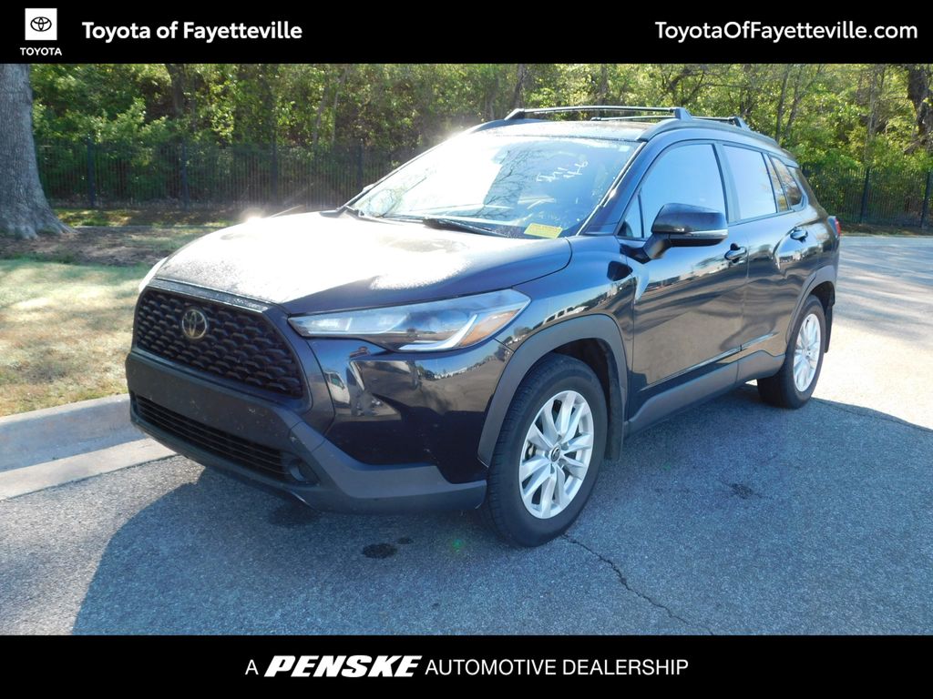 2022 Toyota Corolla Cross LE -
                  Fayetteville, AR