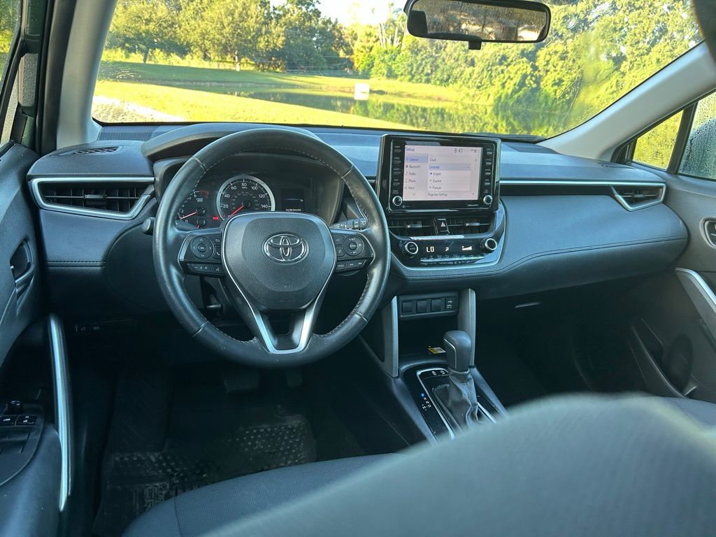 Thumbnail: 2022 Toyota Corolla Cross - 12