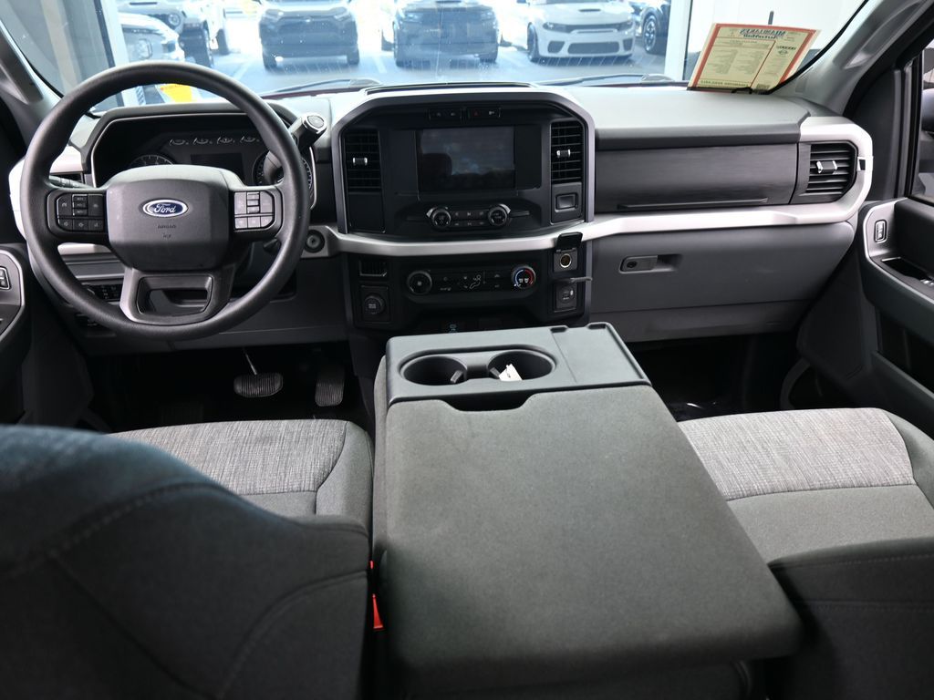 Used 2023 Oxford White Ford XLT image 42