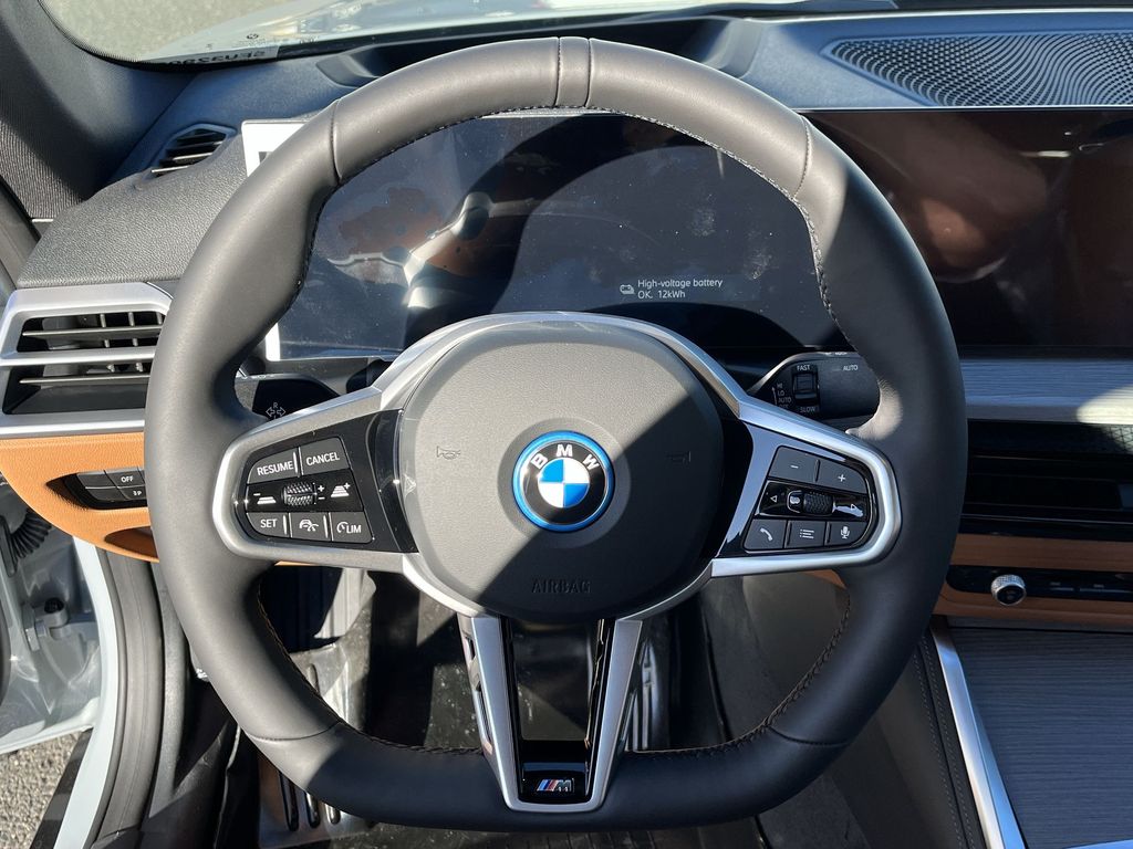 2025 BMW i4 xDrive40 14