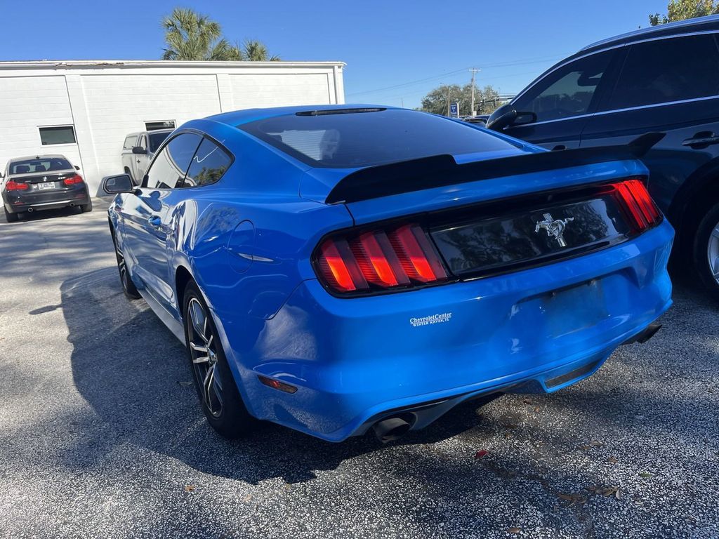 2017 Ford Mustang V6 5