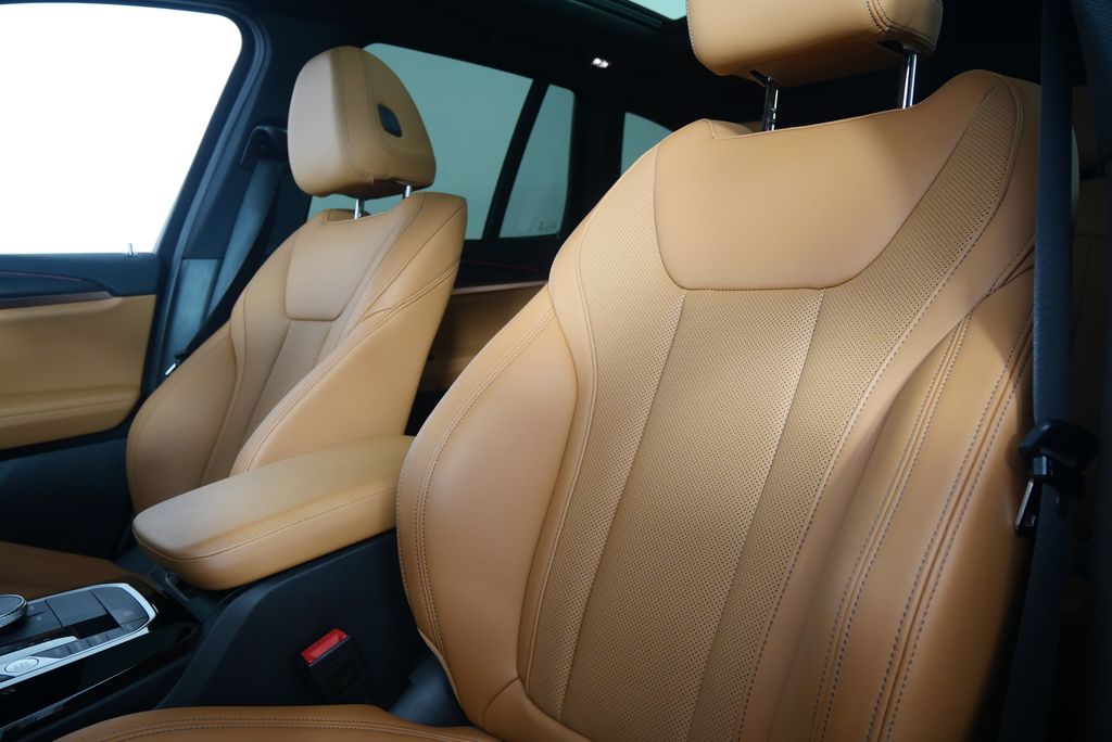 Thumbnail: 2022 BMW X3 - 10