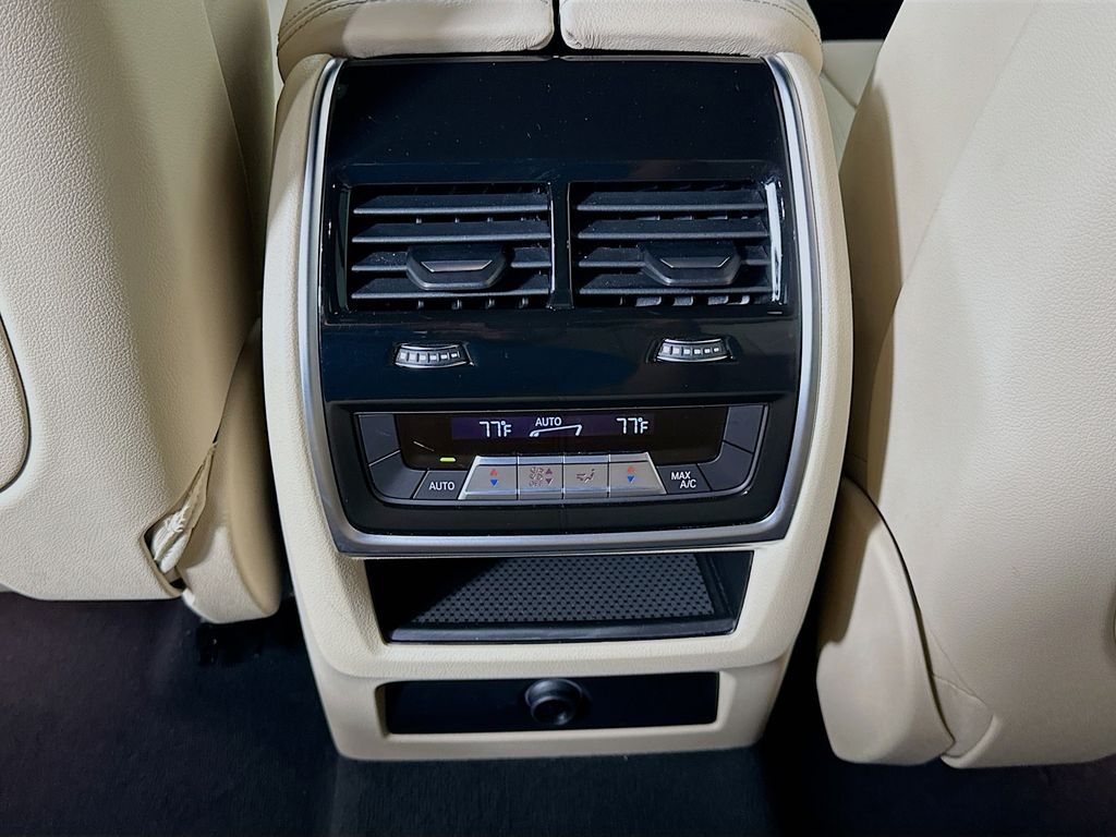 Thumbnail: 2022 BMW X5 - 26