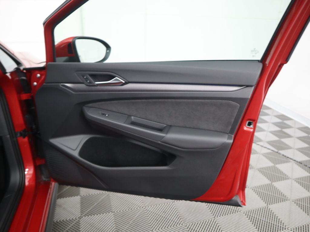 Thumbnail: 2025 Volkswagen Golf - 26