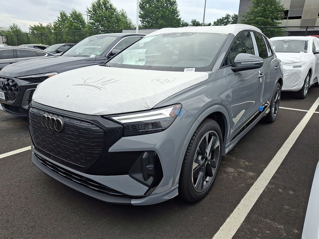 Thumbnail: 2025 Audi Q4 e-tron - 1