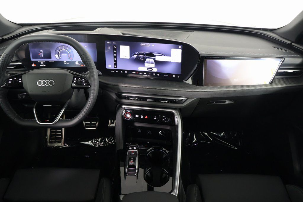 Thumbnail: 2026 Audi SQ5 - 4