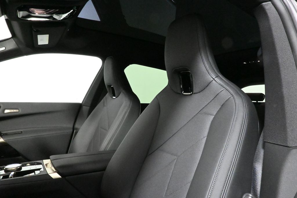 Thumbnail: 2025 BMW iX - 16