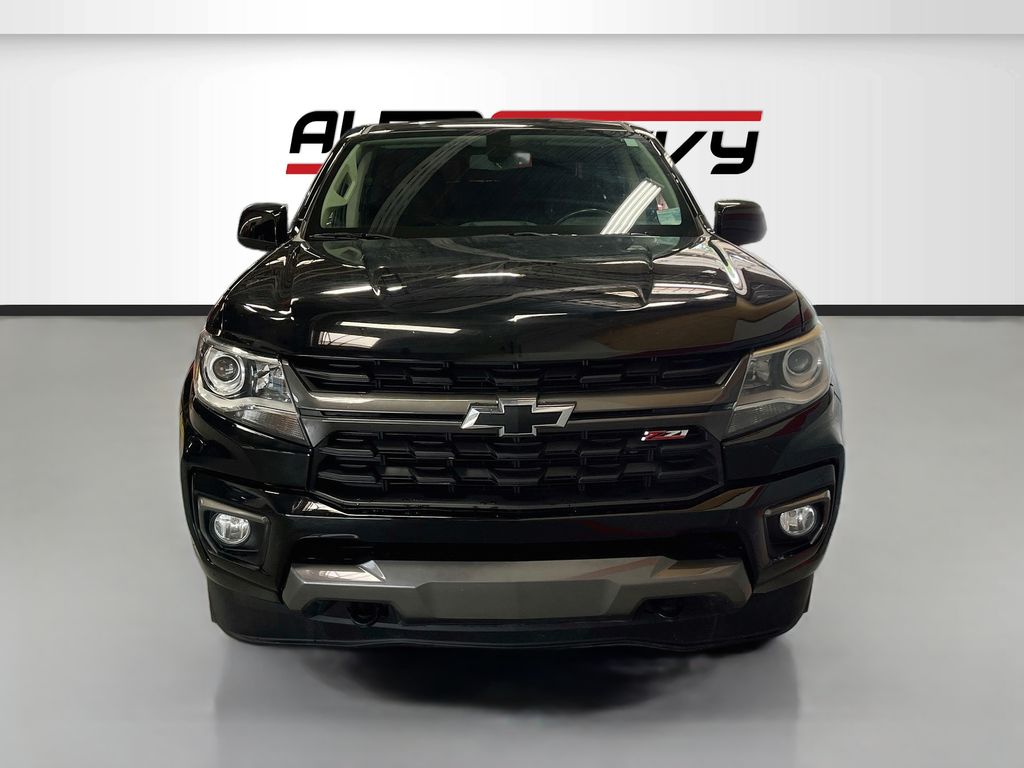 Used 2022 Black Chevrolet Z71 image 2