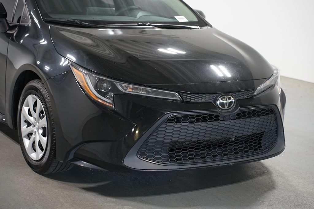 Thumbnail: 2022 Toyota Corolla - 4