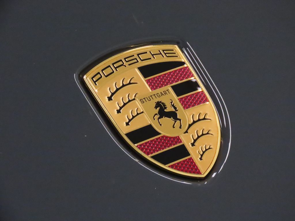 Thumbnail: 2025 Porsche 911 - 21