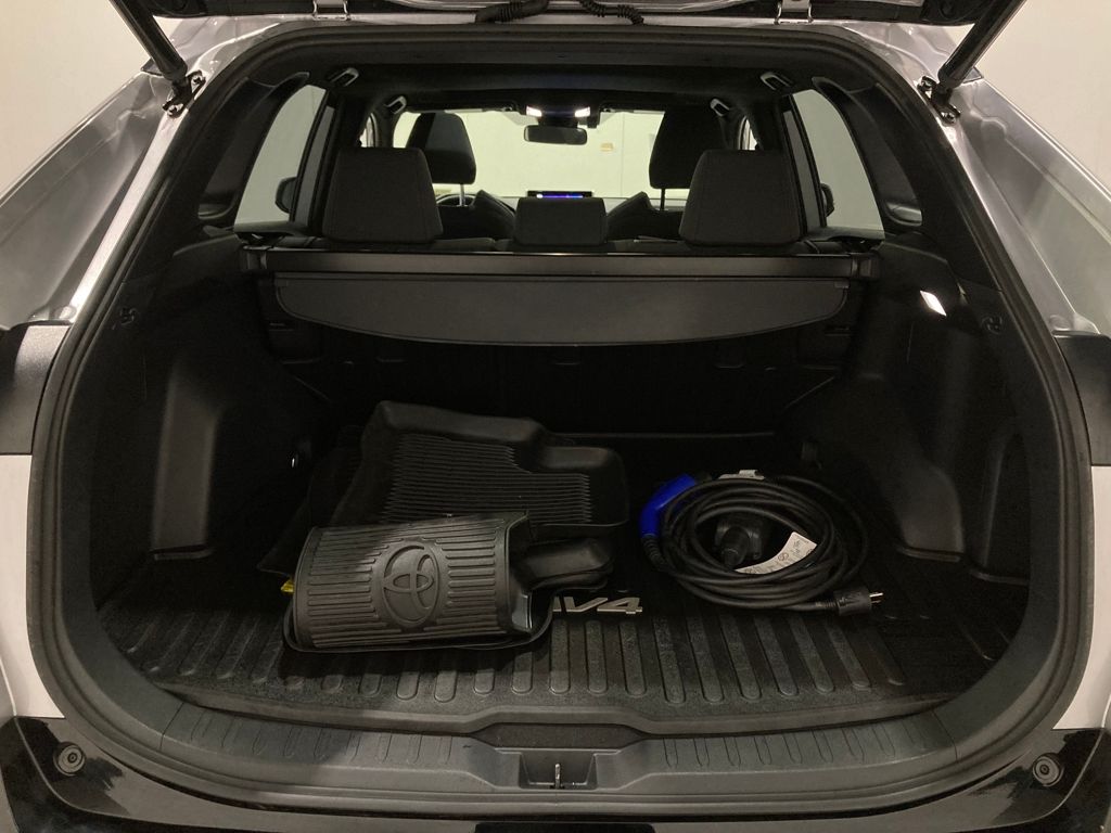 2023 Toyota RAV4 Prime SE