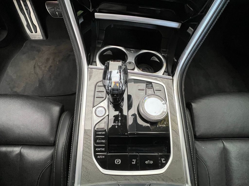 Thumbnail: 2019 BMW 8 Series - 16