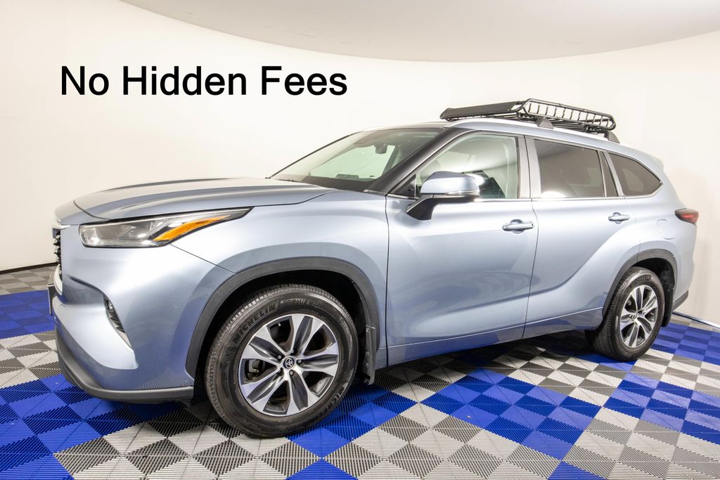 Moon Dust 2024 Toyota Highlander SUV / Crossover Front-Wheel Drive 8-Speed Automatic