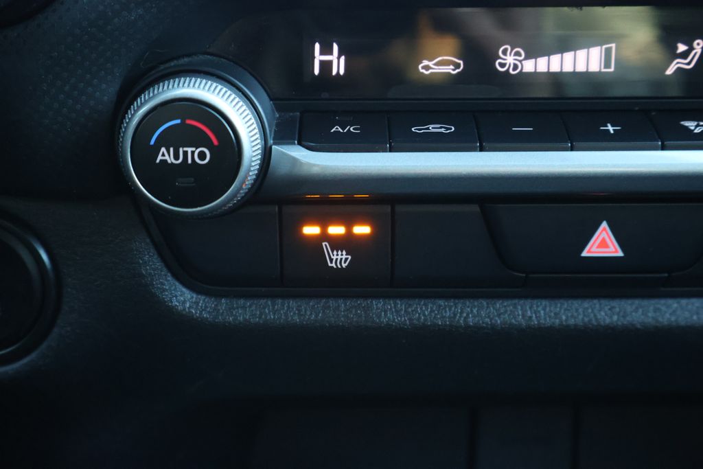 Thumbnail: 2024 Mazda CX-50 - 18