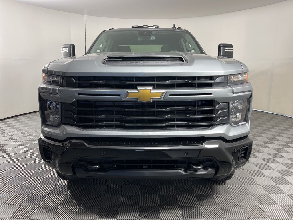 2025 Chevrolet Silverado 2500 Custom 17