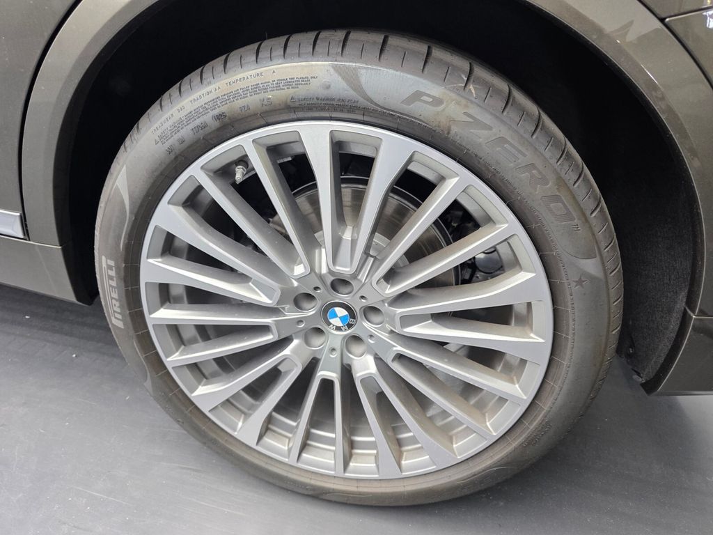 New 2027 Green BMW xDrive40i image 6