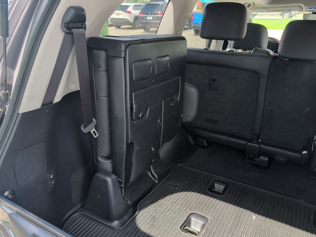 Used 2017 Gray Lexus 570 image 6