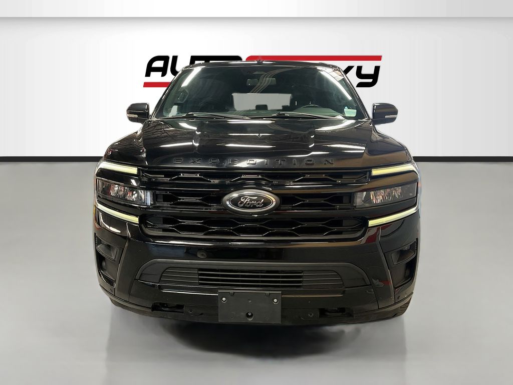 Used 2022 Black Metallic Ford Limited image 2