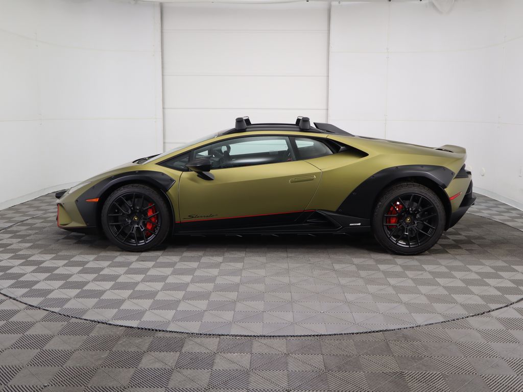 2023 Lamborghini Huracan Sterrato 8