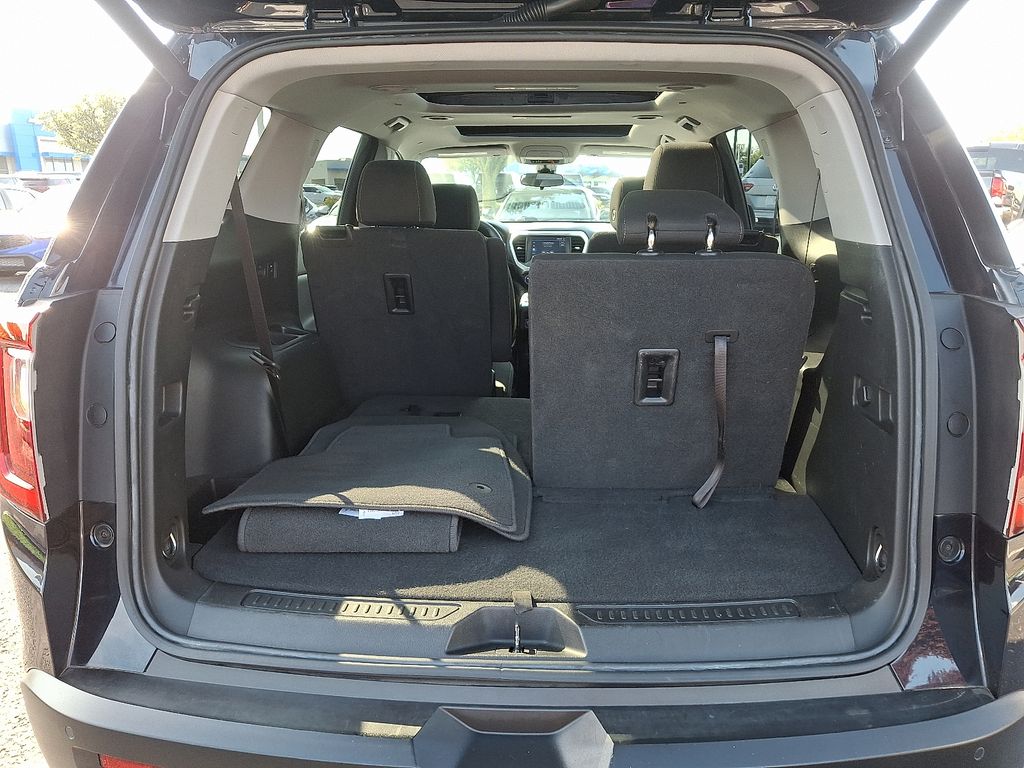 Thumbnail: 2022 GMC Acadia - 31