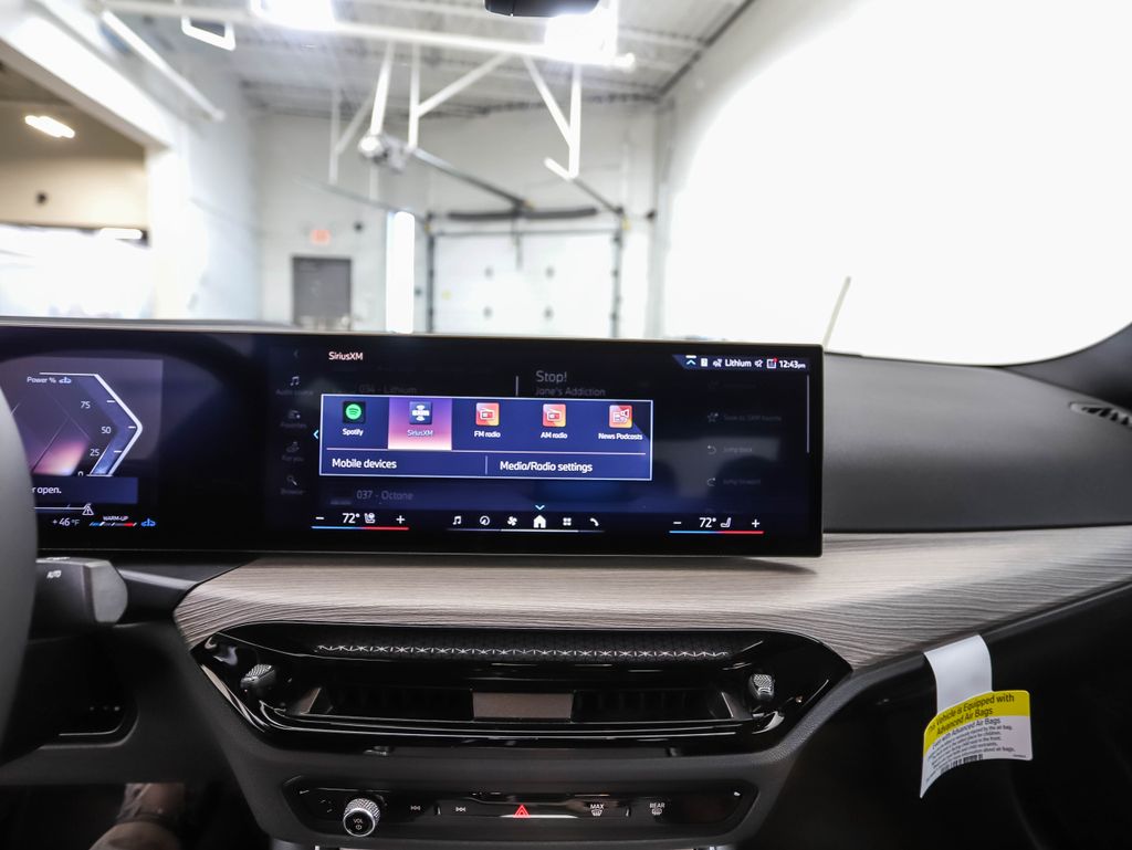 Thumbnail: 2025 BMW 3 Series - 15